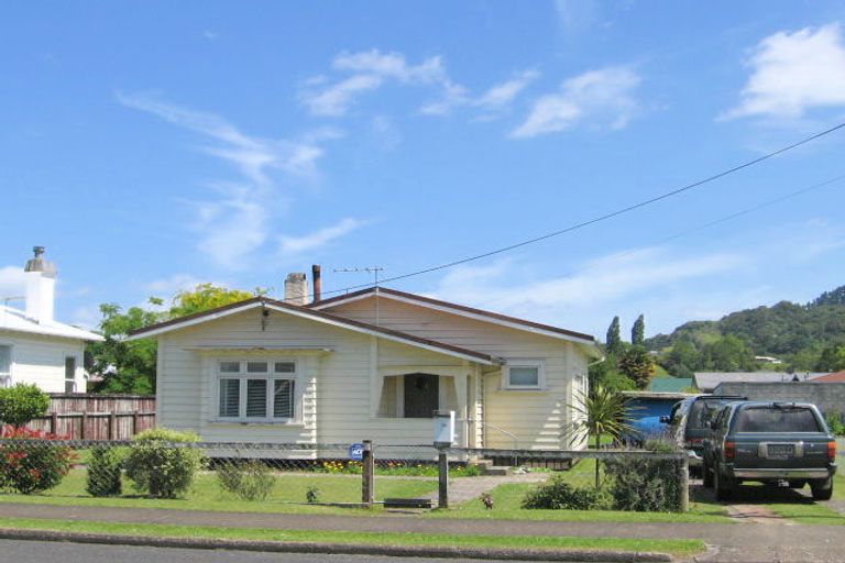 Photo of property in 11 Ngarongo Street, Te Kuiti, 3910