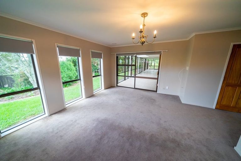 Photo of property in 248 Red Hills Road, Massey, Henderson, 0782