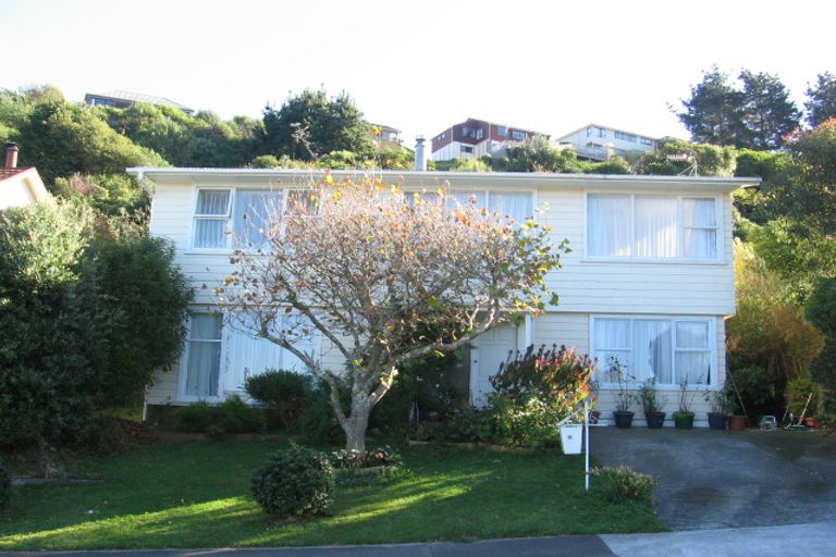 Photo of property in 15 Fairburn Grove, Johnsonville, Wellington, 6037