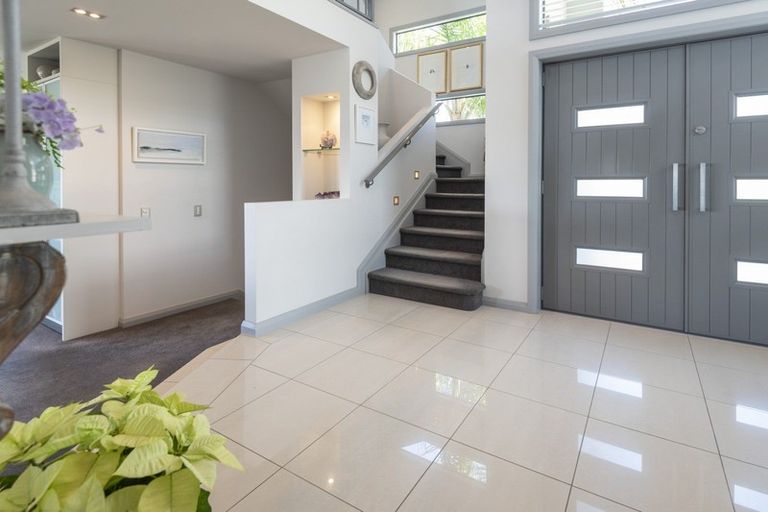 Photo of property in 74 Compass Way, Half Moon Bay, Auckland, 2012