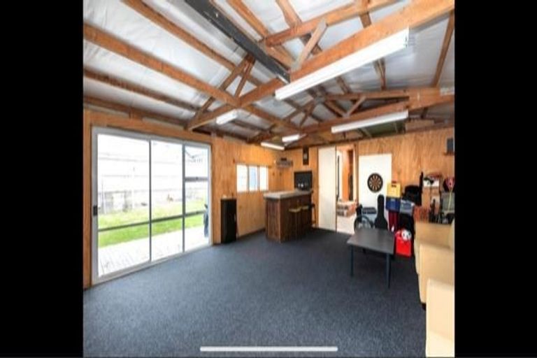 Photo of property in 7 Peace Avenue, Moturoa, New Plymouth, 4310