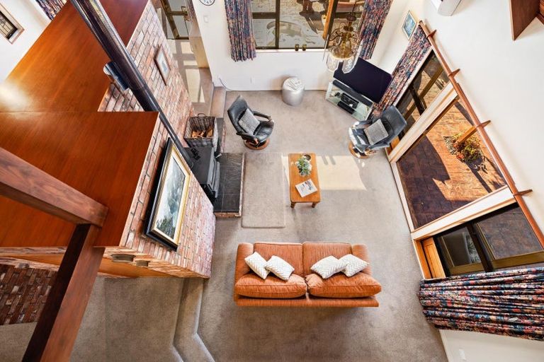 Photo of property in 18 Inverness Crescent, Arrowtown, 9302