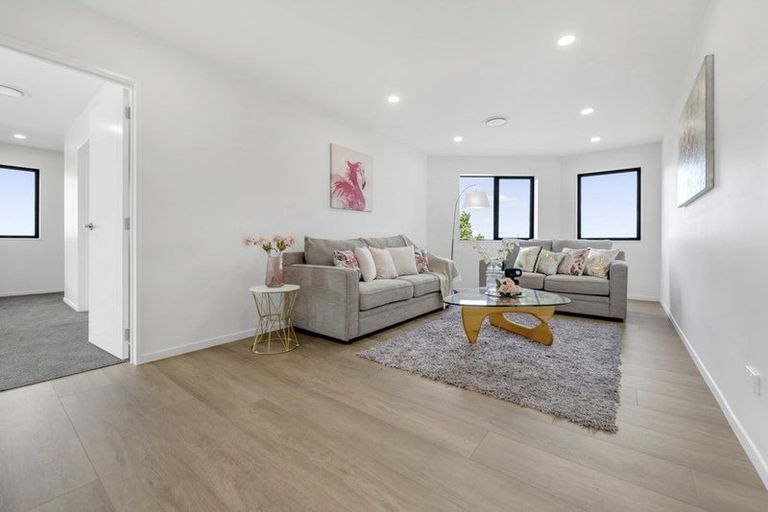 Photo of property in 5 Kakau Lane, Flat Bush, 2019