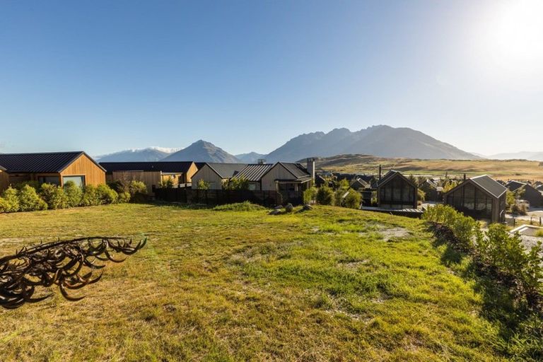 Photo of property in 5 Falconer Rise, Jacks Point, Queenstown, 9371