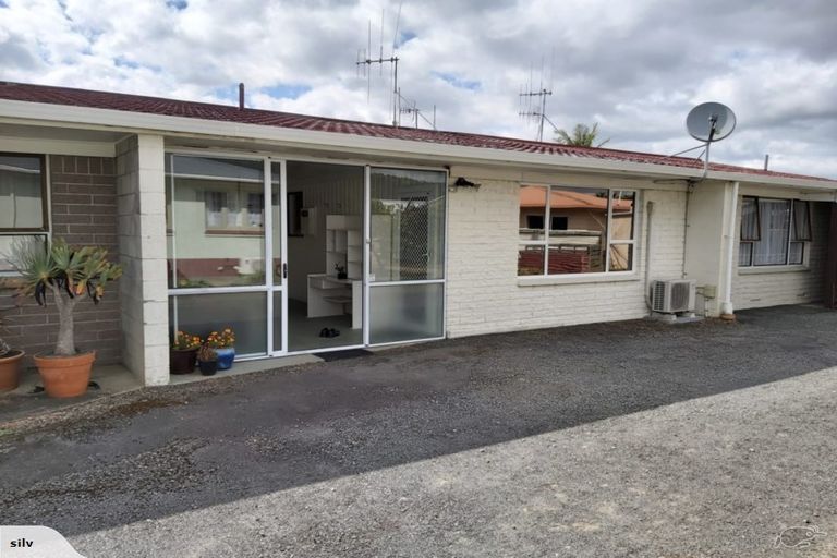 Photo of property in 8 Donald Street, Regent, Whangarei, 0112