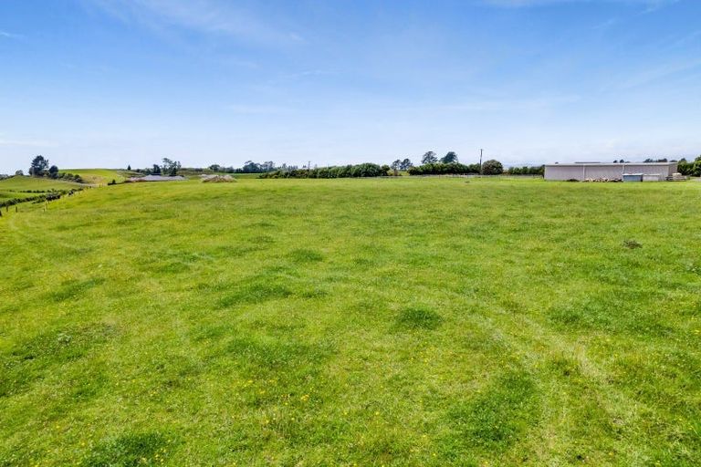 Photo of property in 182 Ohanga Road, Onaero, Urenui, 4383