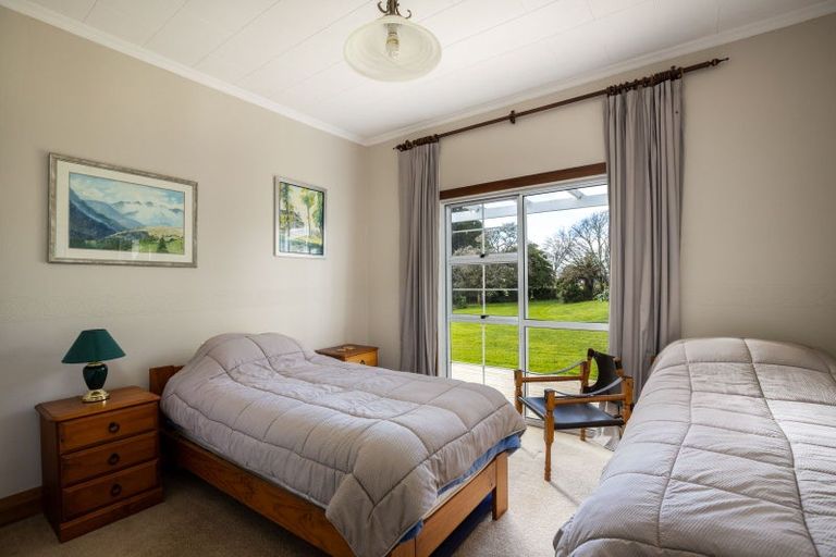 Photo of property in 151 Hickman Road, Urenui, 4375