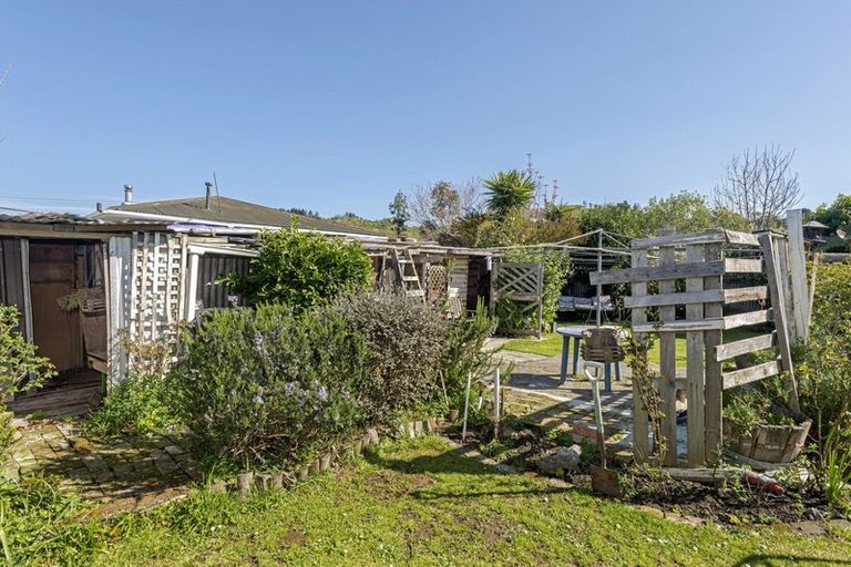 Photo of property in 17 Glasgow Crescent, Kaiti, Gisborne, 4010