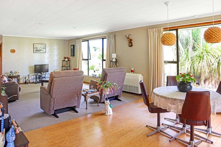 Photo of property in 11 Corbett Street, Hector, 7822