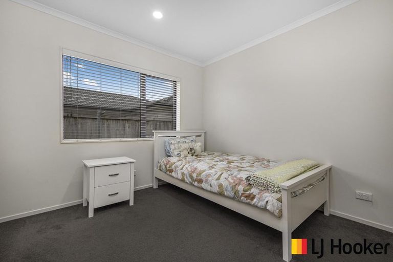 Photo of property in 7 Strathaven Road, Wattle Downs, Auckland, 2103