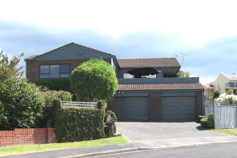 Photo of property in 4 Parkside Road, West Harbour, Auckland, 0618