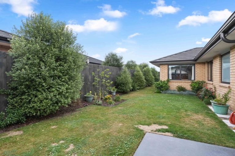 Photo of property in 4 Emma Street, Marshland, Christchurch, 8083