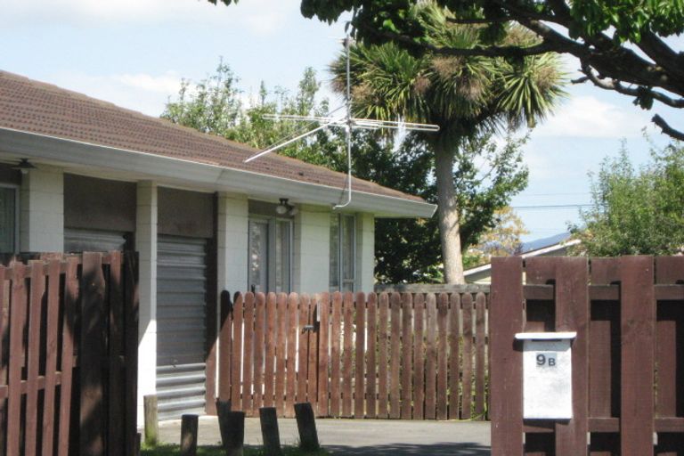 Photo of property in 2/9 Chipping Lane, Redwood, Christchurch, 8051