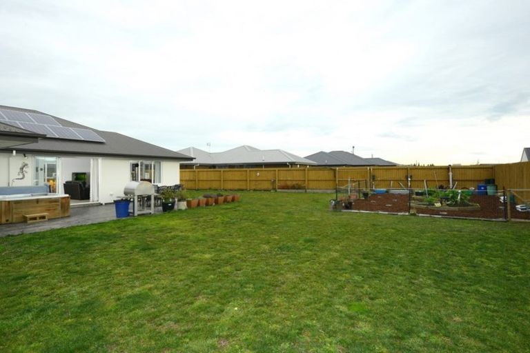 Photo of property in 30 Burnham School Road, Rolleston, 7614