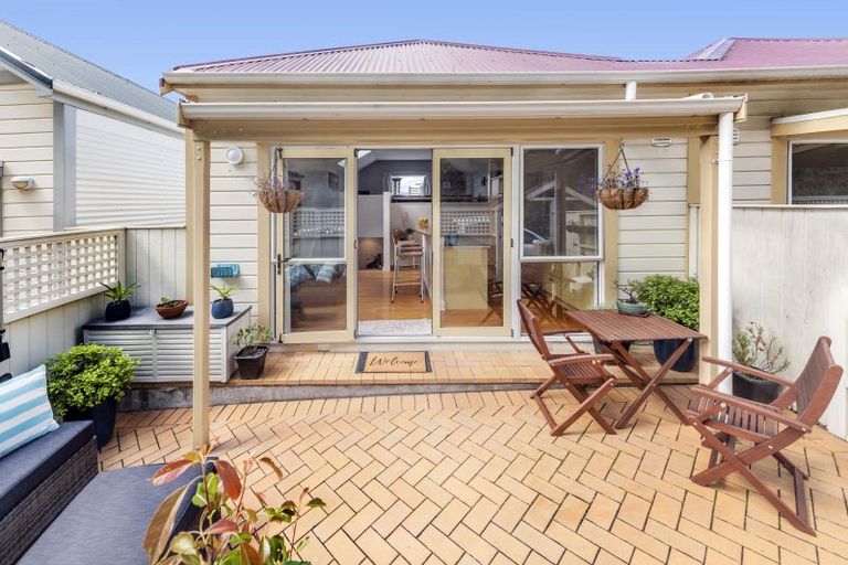 Photo of property in 153g Grant Road, Thorndon, Wellington, 6011