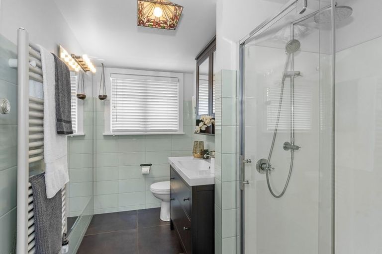 Photo of property in 119 Dyers Pass Road, Cashmere, Christchurch, 8022