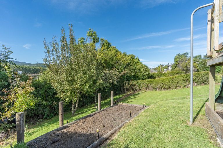 Photo of property in 18 Rennie Street, Green Island, Dunedin, 9018