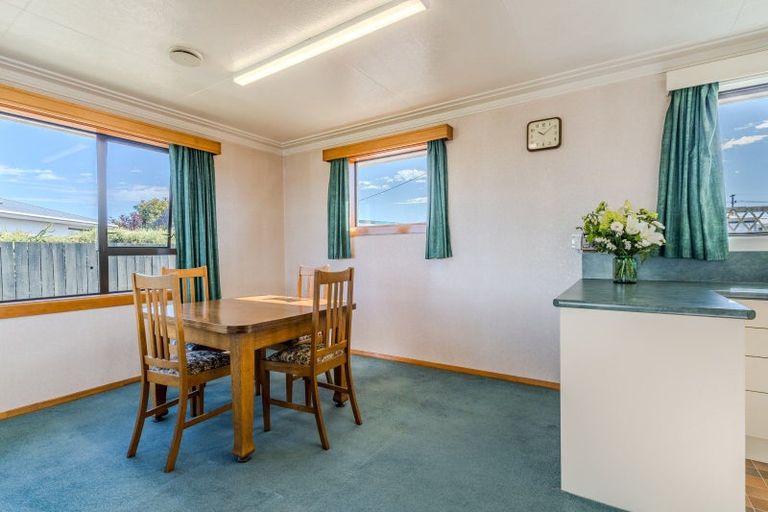 Photo of property in 16 Esk Place, Mosgiel, 9024