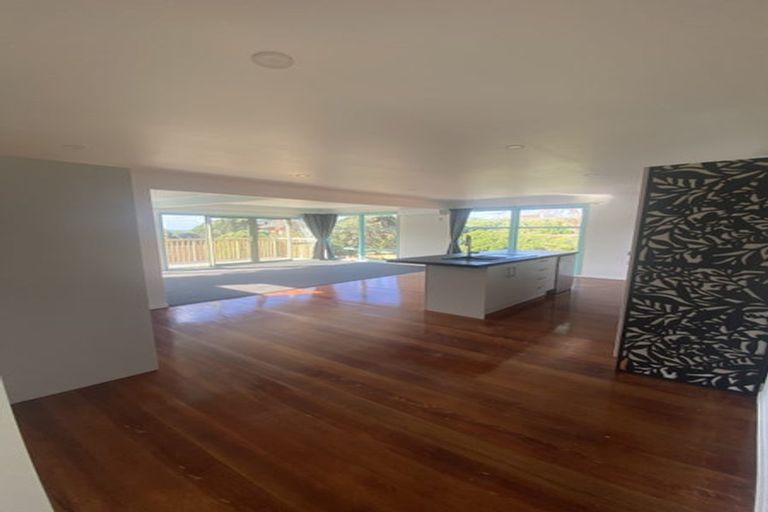 Photo of property in 31 View Road, Titahi Bay, Porirua, 5022
