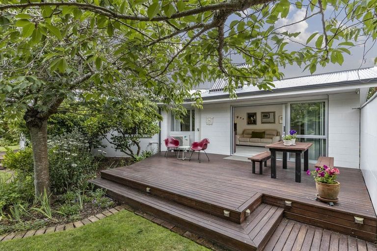 Photo of property in 276 Mairehau Road, Burwood, Christchurch, 8083