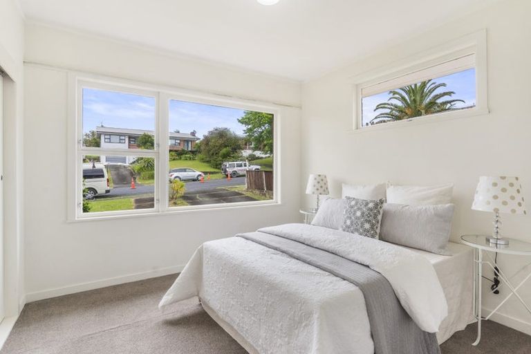 Photo of property in 29 Riverhills Avenue, Pakuranga Heights, Auckland, 2010