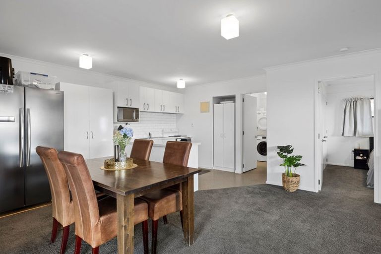 Photo of property in 17 Downing Place, Welcome Bay, Tauranga, 3112