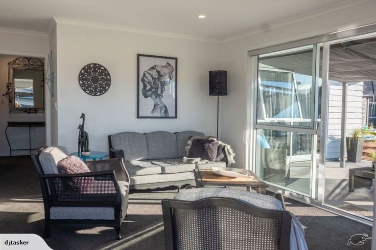 Photo of property in 21 Stoneleigh Drive, Solway, Masterton, 5810