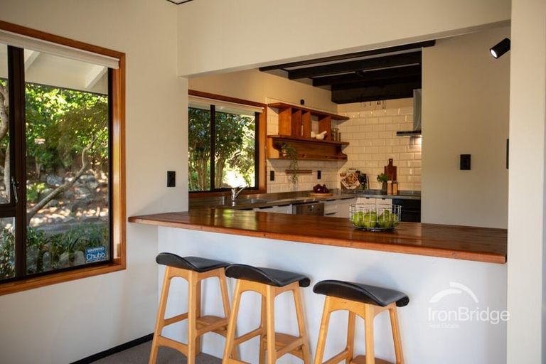 Photo of property in 6b Chatsworth Road, Silverstream, Upper Hutt, 5019