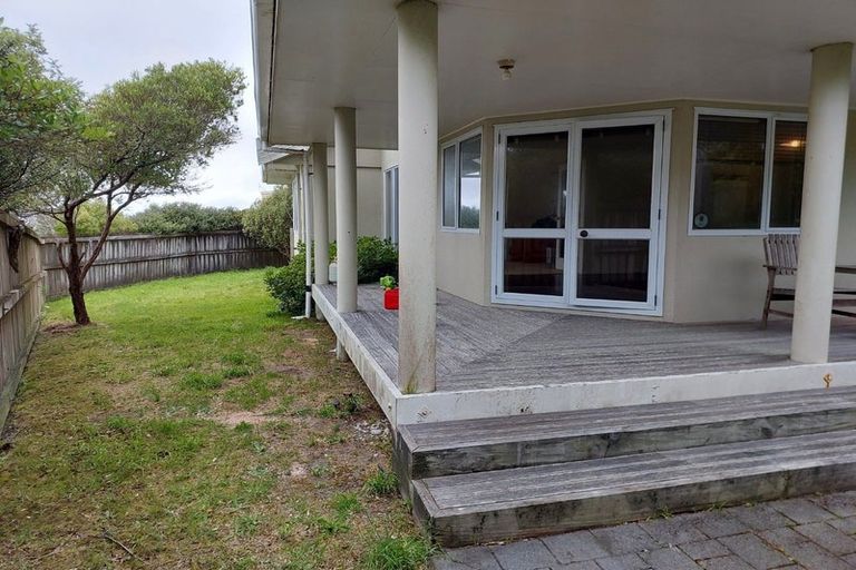 Photo of property in 56 Ashton Fitchett Drive, Brooklyn, Wellington, 6021