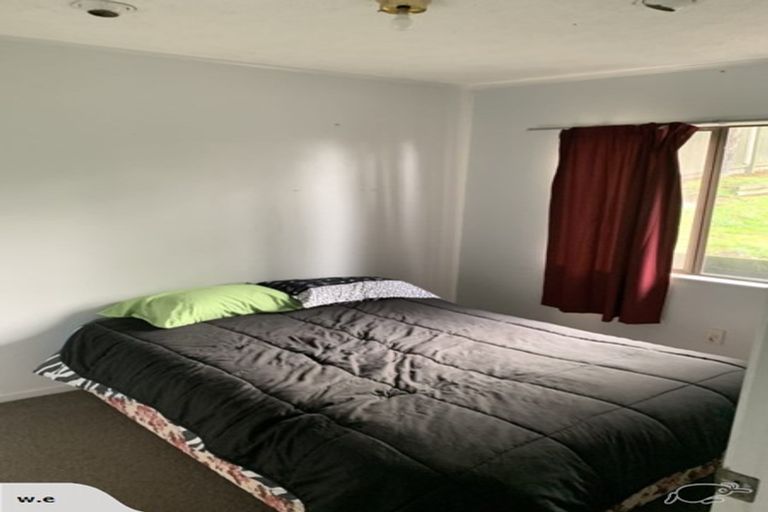 Photo of property in 24 Alidade Place, Massey, Auckland, 0614