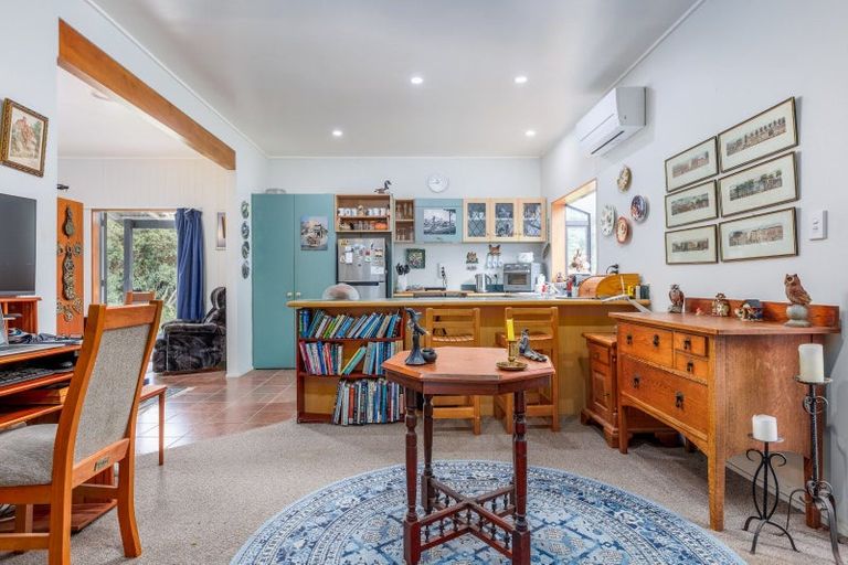 Photo of property in 16 Stanly Street, Eketahuna, 4900