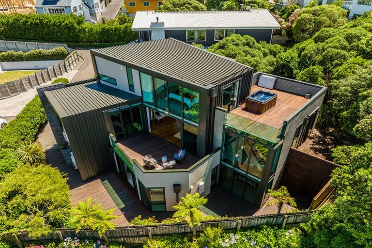 Photo of property in 24d Mandalay Terrace, Khandallah, Wellington, 6035