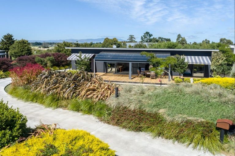 Photo of property in 6 Ataahua Place, Featherston, 5710