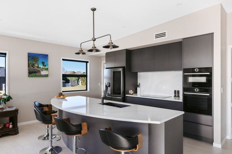 Photo of property in 18 Serenity Drive, Omokoroa, 3114