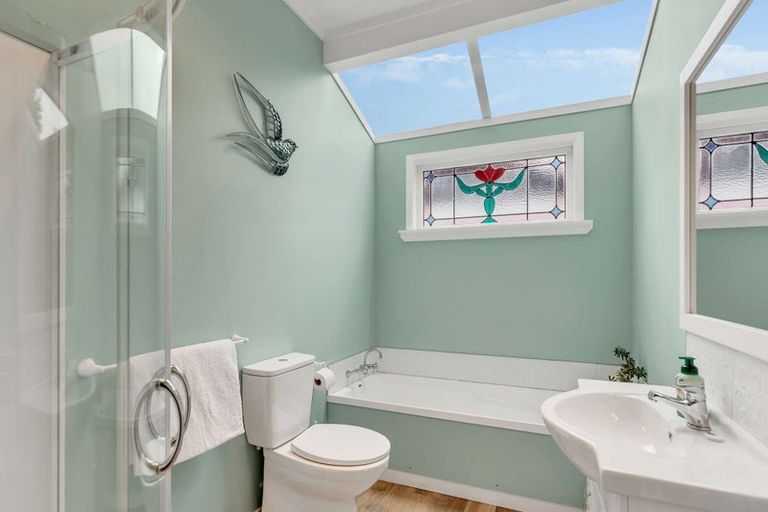 Photo of property in 13 Godwin Crescent, College Estate, Whanganui, 4500