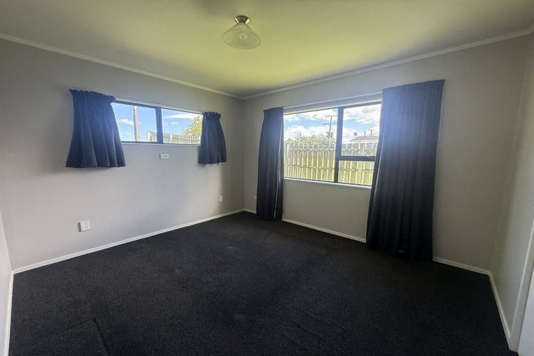 Photo of property in 13 Pyle Road West, One Tree Point, 0118