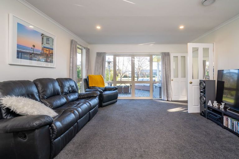 Photo of property in 14 Wingatui Road, Mosgiel, 9024