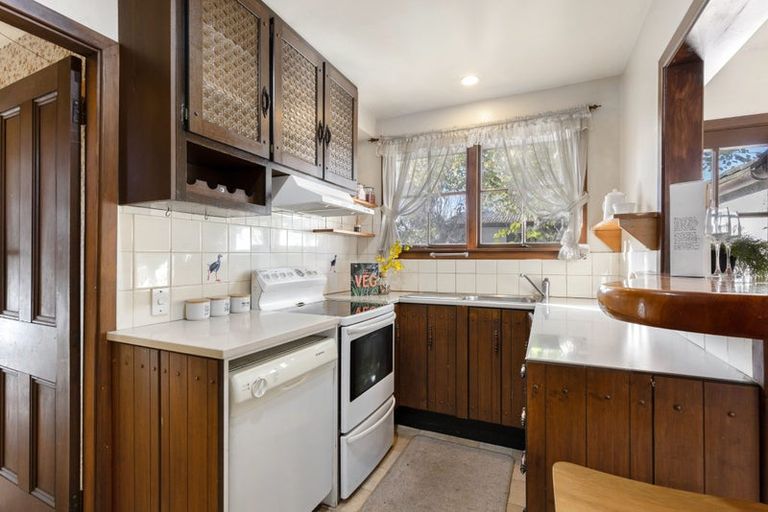 Photo of property in 37 Somerset Crescent, Spreydon, Christchurch, 8024