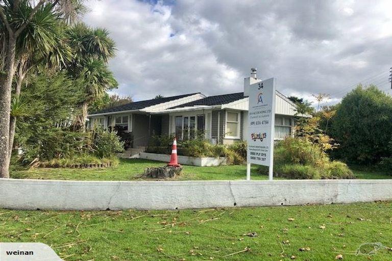 Photo of property in 34 Lincoln Road, Henderson, Auckland, 0610