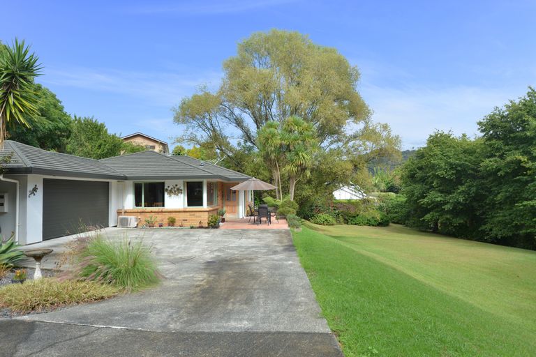 Photo of property in 13 Ngahere Drive, Horahora, Whangarei, 0110