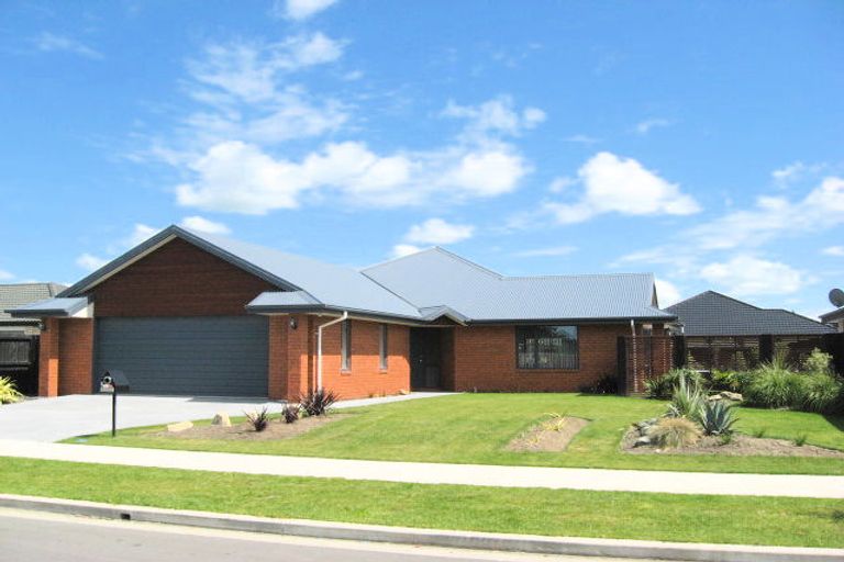 Photo of property in 6 Allison Crescent, Kaiapoi, 7630