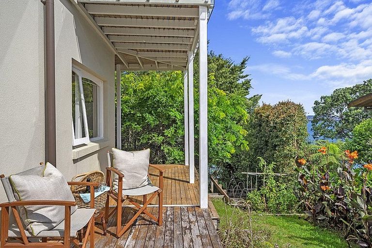 Photo of property in 16b Maunganui Road, Birkenhead, Auckland, 0626