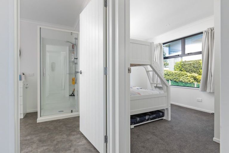 Photo of property in 36a Guthrie Crescent, Castlepoint, Tinui, 5889