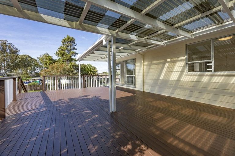 Photo of property in 16 Mckinstry Avenue, Mangere East, Auckland, 2024