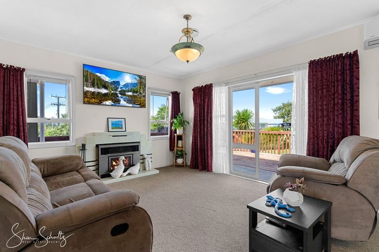 Photo of property in 46 Gorge Road, Maungaturoto, 0520
