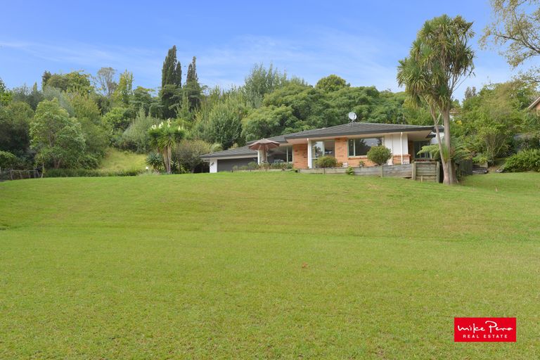 Photo of property in 13 Ngahere Drive, Horahora, Whangarei, 0110