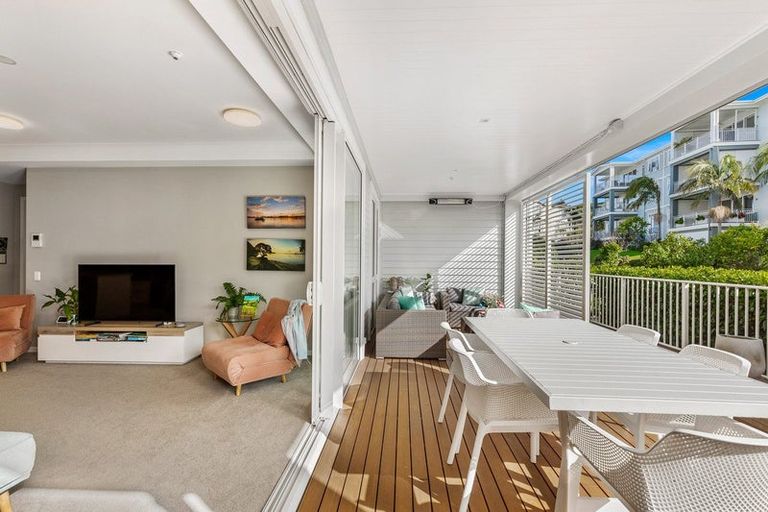 Photo of property in 215 Hibiscus Drive, Orewa, 0931