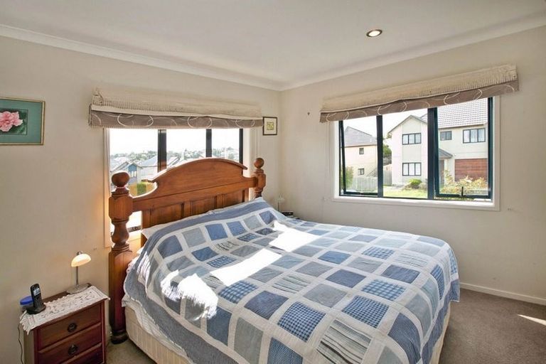 Photo of property in 26 Sonoma Crescent, Oteha, Auckland, 0632