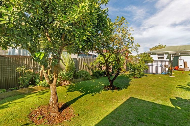 Photo of property in 5 Toru Street, Makaraka, Gisborne, 4010