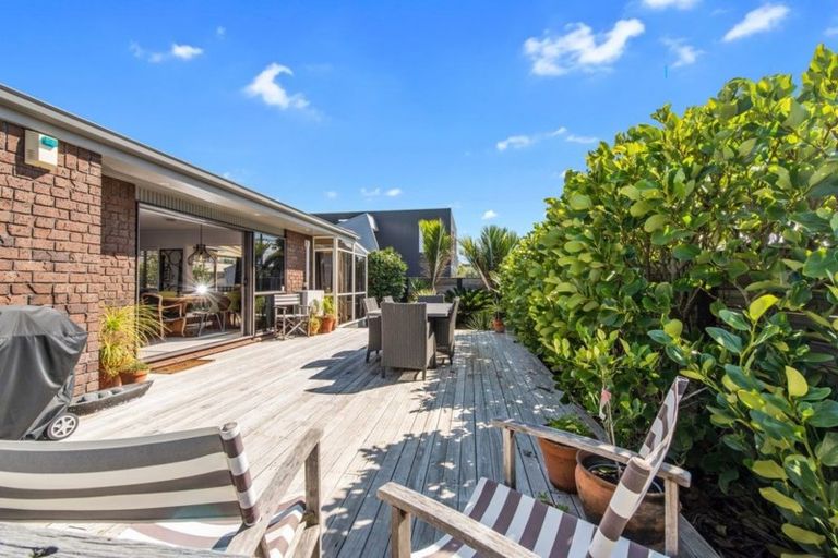 Photo of property in 46 Oceanbeach Road, Mount Maunganui, 3116